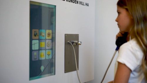 Dernières nouvelles de l'entreprise Un grand centre commercial en Suisse améliore l'efficacité de la communication publique avec le téléphone d'urgence JR208-CB