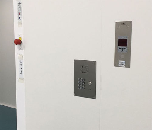 Dernières nouvelles de l'entreprise Téléphone d'urgence J&R appliqué à Columbia Pharmaceutical Company