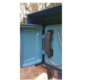 Un bon prix. Téléphone imperméable rocailleux de secours pour l'extérieur, cabine téléphonique du bord de la route SOS en ligne